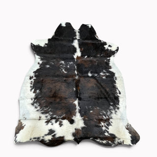 6-7ft Brazilian cowhide rug (l18)