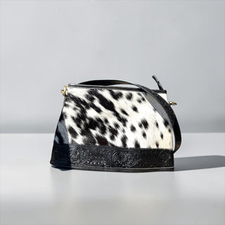 Black Daisy crossbody bag