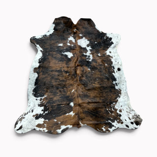 5-6ft Brazilian cowhide rug (l15)