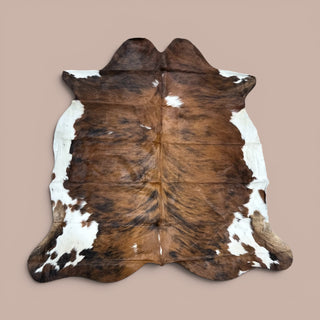6x6ft Brazilian cowhide rug (s10)