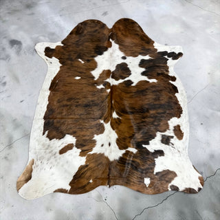 6.3x6.7ft Brazilian cowhide rug (z14)