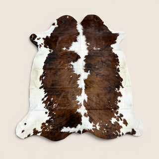 6.8x6’ Brazilian cowhide rug (v05)