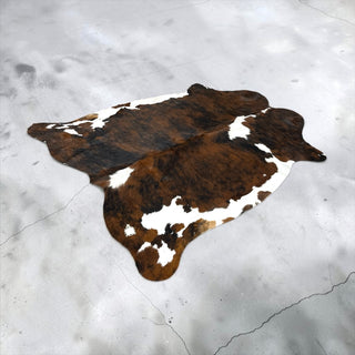 6.3x6.3ft Brazilian cowhide rug (z23)