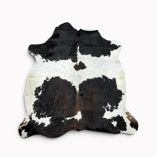 5-6ft Brazilian cowhide rug (l7)