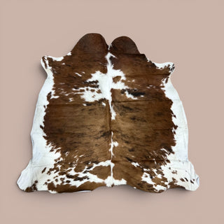 6x6ft Brazilian cowhide rug (s15)