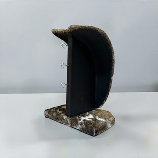 All cowhide necklace display (a1)
