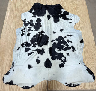 Black & white Cowhide 7-6’ special (A7)