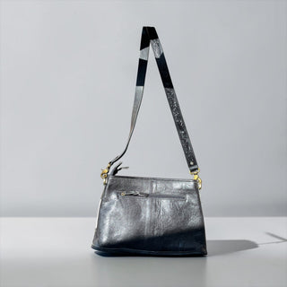 Black Daisy crossbody bag