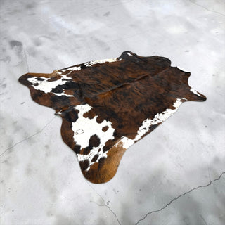 6.3x6ft Brazilian cowhide rug (z16)