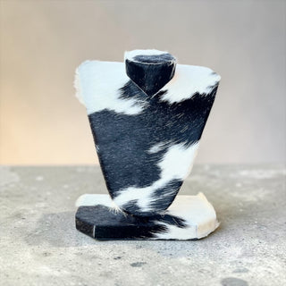 Black/white all cowhide necklace display (u08)
