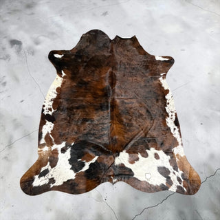 6.3x6ft Brazilian cowhide rug (z16)