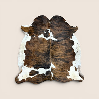 6.8x6.7’ Brazilian cowhide rug (v01)