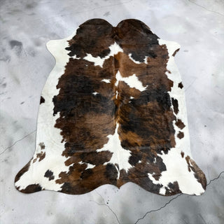 5.3x6ft Brazilian cowhide rug (z5)