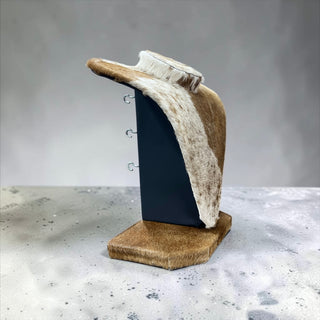 All cowhide necklace display (a27)