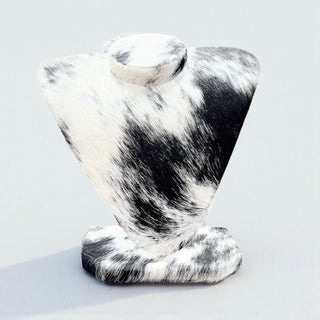 Deluxe cowhide necklace display (F8)