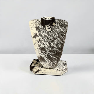 All cowhide necklace display (s14)