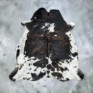 6.3x6ft Brazilian cowhide rug (c8)