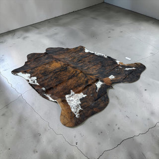 6x5.8ft Brazilian cowhide rug(c7)