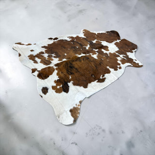 6.7x5.1ft Brazilian cowhide rug (b12)