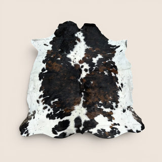 6.8x6.6’ Brazilian cowhide rug (v03)