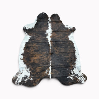 6-7ft Brazilian cowhide rug (l10)