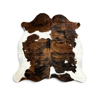 5.5x5.5ft Brazilian cowhide rug (r01)