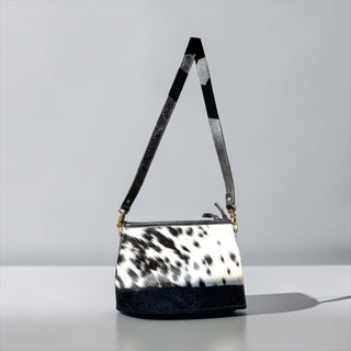 Black Daisy crossbody bag