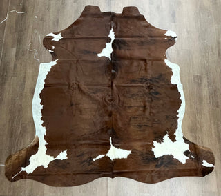 7-8’ Brazilian cowhide rugs (v20)