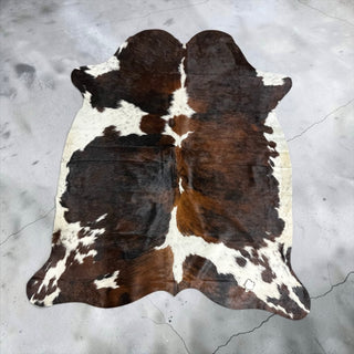 6.5x6.9ft Brazilian cowhide rug (z18)