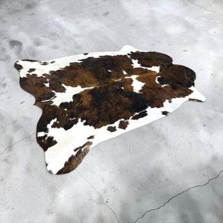 5.3x6ft Brazilian cowhide rug (z5)