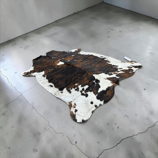 6x6ft Brazilian cowhide rug (c5)