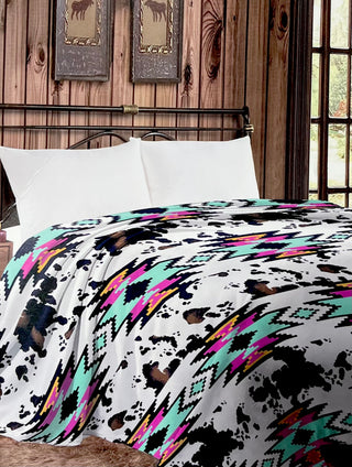 Pink Aztec Mia thin throw blanket