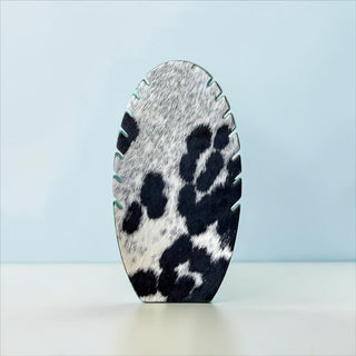 Turquoise all cowhide necklace display (m08)