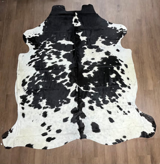 7-8’ Brazilian cowhide rugs (v04)