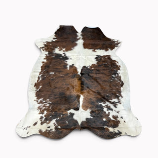 6-7ft Brazilian cowhide rug (l19)