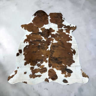 6.7x5.1ft Brazilian cowhide rug (b12)