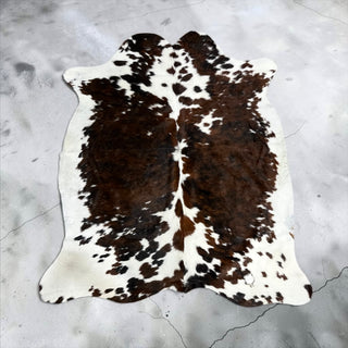 6.3x5.5ft Brazilian cowhide rug (z6)