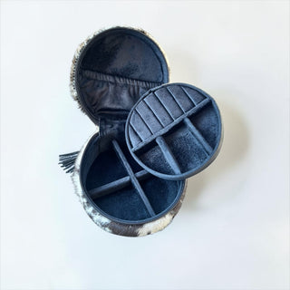 Black all cowhide jewelry box