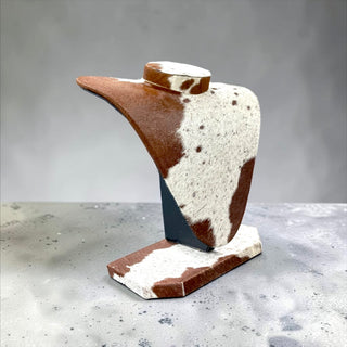 All cowhide necklace display (a22)