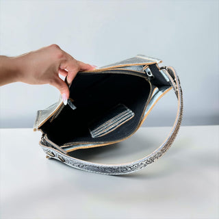 Metallic shoulder bags