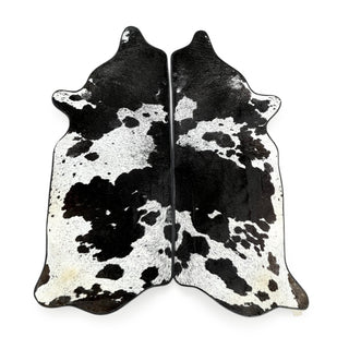 Black border matching sets 6-7’ cowhide rug (f)