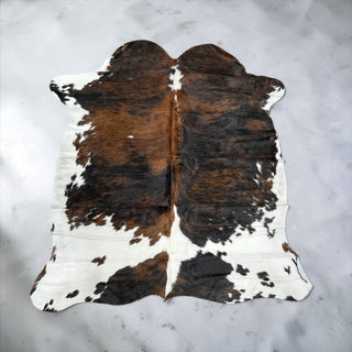 5.3x5.1ft Brazilian cowhide rug (b10)