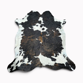 5-6ft Brazilian cowhide rug (l8)