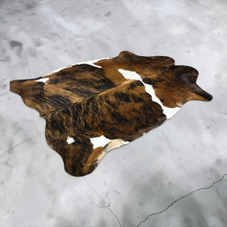 6.10x5.5ft Brazilian cowhide rug (z7)
