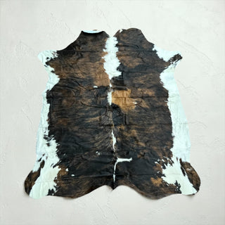 6-7’ Brazilian cowhide rug (r05)