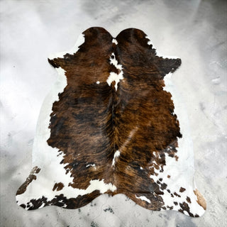 5.9x5.9ft Brazilian cowhide rug (a8)