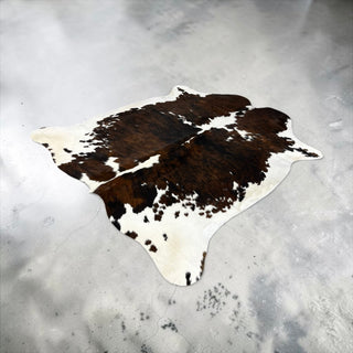 6.2x5.11ft Brazilian cowhide rug (a13)