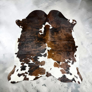 6.5x5.10ft Brazilian cowhide rug (a14)