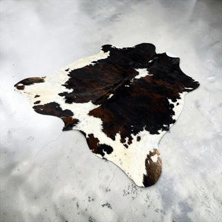 6x5.11ft Brazilian cowhide rug (a20)