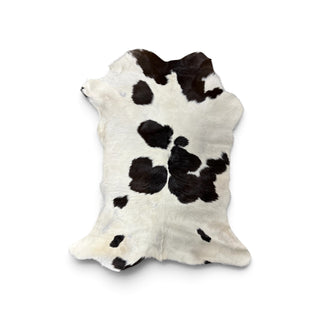 3x2.8ft calf hide (I7)